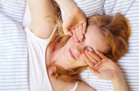 Je dors mal: comment retrouver le bon rythme cet été ?